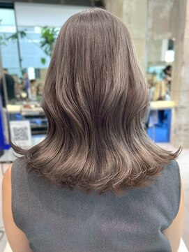 エリマ 横浜西口(elima) 横浜白髪染めミディアムボブミルクティーベージュブラウンカラー