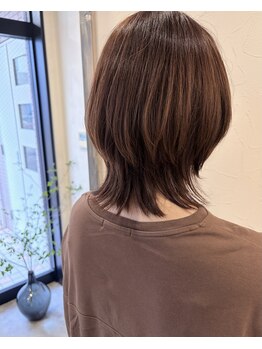 ロジー(LOZY)の写真/自然体で楽しむ大人のミディアムヘア