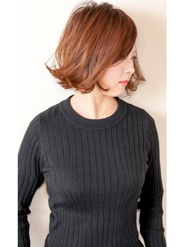 ルーシー ヘアデザインワークス(Lucy Hair Design Works) 外ハネショートボブ