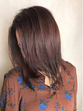 ラトリエ ブロカント 立川北口店(L'atelier BROCANTE) 無造作 センターパート 耳かけ ボルドー ココアブラウン