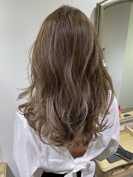 フェリーチェヘアーデザイン(Felice) 角度で変わる3Dコントラストハイライト×モノトーンベージュ♪