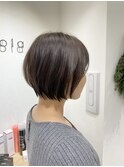 毛先軽めのショートボブ