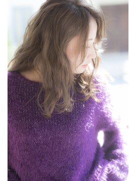 ミエル ヘア 新宿(miel hair) 〈mielhair新宿〉大人可愛いゆるふわスタイル　イルミナ