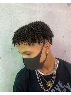 ノーフューチャー(NO FUTURE) チョップパーマ