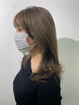 キサイ バズ(kisai BUZZ) kisaiBUZZ*鈴木映美 小顔レイヤー/アッシュベージュ