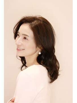 アンベリールフルー(EMBELLIR fleur) 大人のフェミニンセミディ