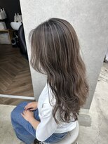 サロウィン 水戸(SALOWIN)&nbsp;【EMA】グレージュハイライト【ネモト】