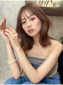 切りっぱなしボブエアリーロングピンクブラウンベリーショート