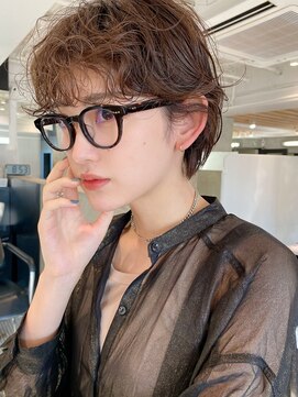 ホロ(hollo) 前髪パーマショートプードルパーマ