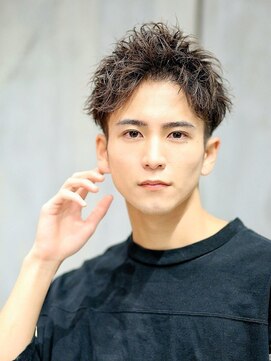 リップス 自由が丘(LIPPS) ツイストアップバングショート