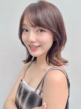 キリ 表参道(kyli) 前髪薄めバングミディアムレイヤーカットサイドバング艶感
