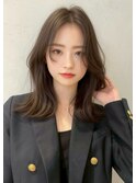 顔周りレイヤーカットくびれヘアミルクティーベージュカラー韓国