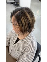 サイ(sai x) パツっとラインのミニボブ デザインブリーチカラー