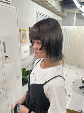 バブルス 溝の口(BUBBLES) レイヤーボブ/切りっぱなしボブ【BUBBLES溝の口】