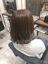 ジーナ 博多(Zina)&nbsp;外ハネとウエーブで動きのあるスタイルに☆