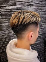 プレミアムバーバー 表参道店(PREMIUM BARBER produce by HIRO GINZA)&nbsp;バーバースタイル×ハイトーン×フェード