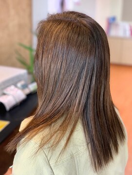 アークスヘアー オレンジ艶感べージュヘルシーレイヤー小顔ストレート