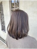 まとまり重視◎大人ブラウンベージュ×白髪ぼかしハイライト