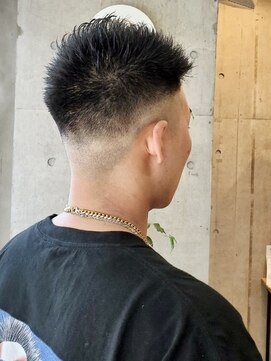 ヒート トウキョウ 目黒店(HEAT TOKYO) ツイスパセンターパートマッシュ波巻きダウンパーマメンズ目黒