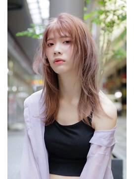 アルマヘア(Alma hair) ピンクベージュのウルフレイヤー