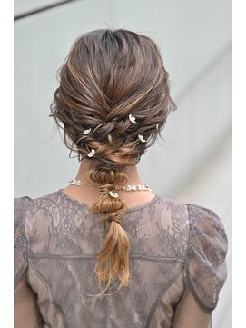 マイクローゼット(my closet) ゆるふわ編み下ろし・モテ髪ヘアセット