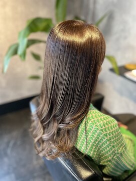 チリン(Chillin’___) ブラウンカラー