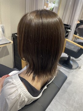 カナリーバイマカロア(CANARY by Makaloa) ミディアムボブ 透明感カラー