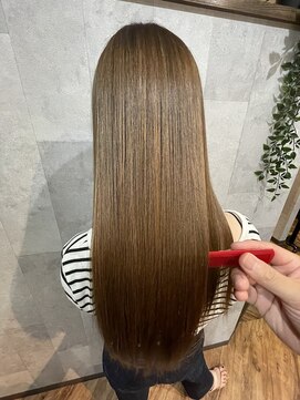 オルブライト(Albright) 艶々ベージュ