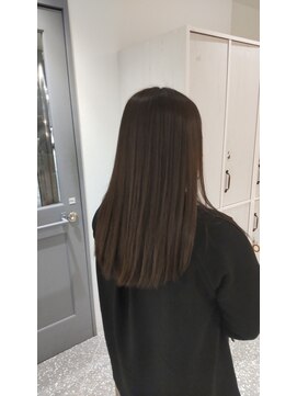 フィゼル あべのルシアス店(Aujua fizelle) オリーブグレージュ