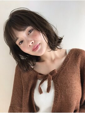 ザック ヴィ(ZACC vie) 7トーン /ブラウンベージュ / ミディアムボブ