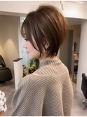 ショートヘアショートボブ白髪ぼかしハイライトカラーボブ