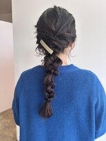 ニド(2do)&nbsp;ふわふわ編み下ろしヘア