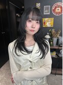 セミロングレイヤーカット韓国ヘアハッシュカット