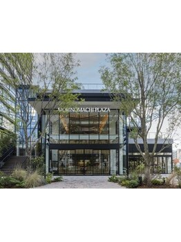 大人女性のための上質な空間で、あなたのなりたいを叶えます。[縮毛矯正/髪質改善トリートメント]