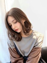 ベルス(bellus) ミディアムレイヤー