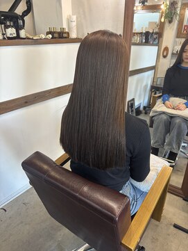 アイノベル(‘Inovel’) カット＋ケアカラー＋トリートメント