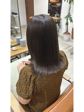 フラット 千葉(Flat.) 艶感がでる髪質改善カラー、グレージュ【千葉】