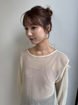 ユーフォリア 青山(Euphoria) まろやかベージュカラー×ルーズアップヘアアレンジ