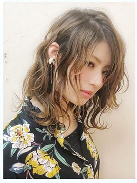 ウェーヴ アズシュガー 浜松佐藤店(wave as sugar) 〈wave佐藤店〉外ハネレイヤーロングフリンジウェーブミルクティ