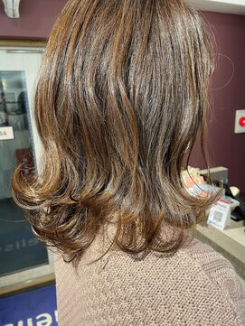メリッサ ヘアーアンドスパ(melissa hair&spa) ミディアムレイヤー