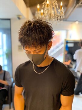 アイズ 海老名(AIZU) ショートマッシュツイストスパイラルパーマ波巻きスパイラル