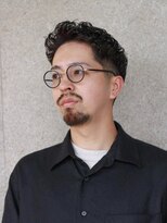 にもう&nbsp;アイロンパーマ　ローフェード　アップバング