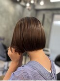 お手入れ簡単!ミニボブ×オリーブカラー
