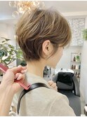 美シルエットくびれレイヤークールショートショートボブヘア