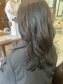 ハグヴィアン(HUG BIEN) オリーブベージュ