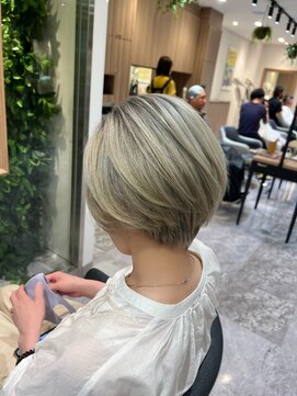 イメージア 町田店(IMAGE A) ショートボブシャドウルーツ＠30代40代50代60代