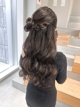 カケル(×.) ハーフアップお団子/結婚式ヘア/ヘアアレンジ