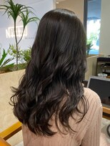 ニフティー(Nifty)&nbsp;ロングウェーブ/グレージュ/アッシュグレージュ/エアリーパーマ