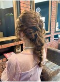 編み下ろしヘアアレンジ