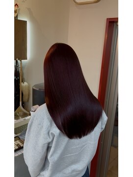 ヴァイオレット(VIOLET) 20代 ボルドーカラー